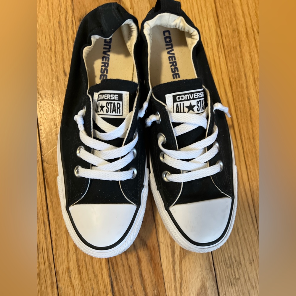 Converse Shoreline Women’s Size 7 All Star Shoes